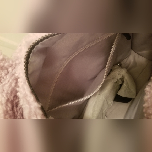 Marc Jacobs Lilac Tote Bag - Picture 5 of 9